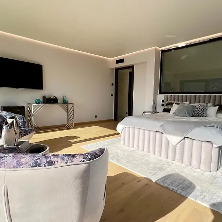 Villa Folie