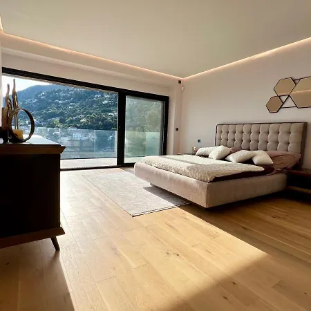 Folie Roquebrune-Cap-Martin