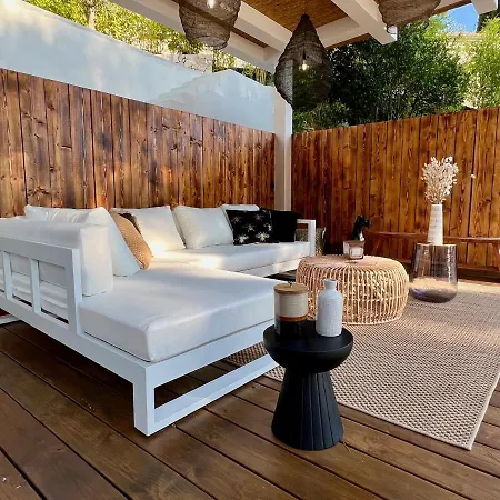 Folie Villa *