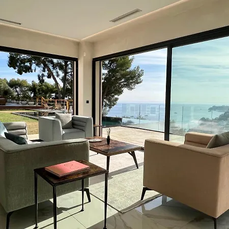Folie Villa *